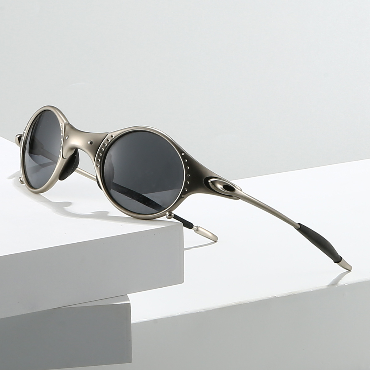 Vale Polarised Sport Shades