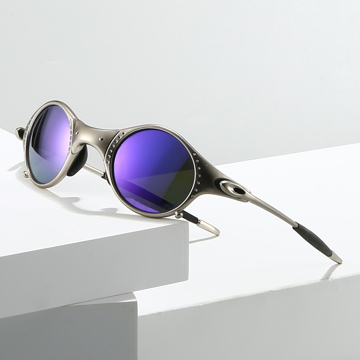 Vale Polarised Sport Shades