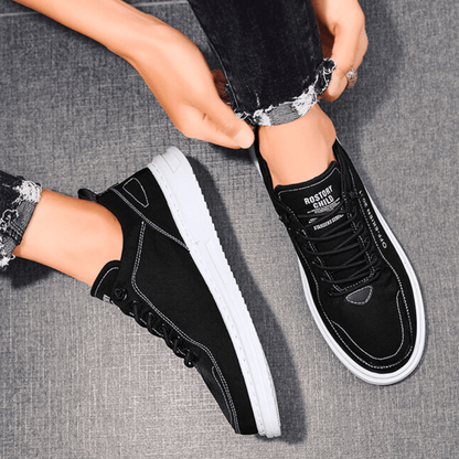 Vance Leather Court Trainer